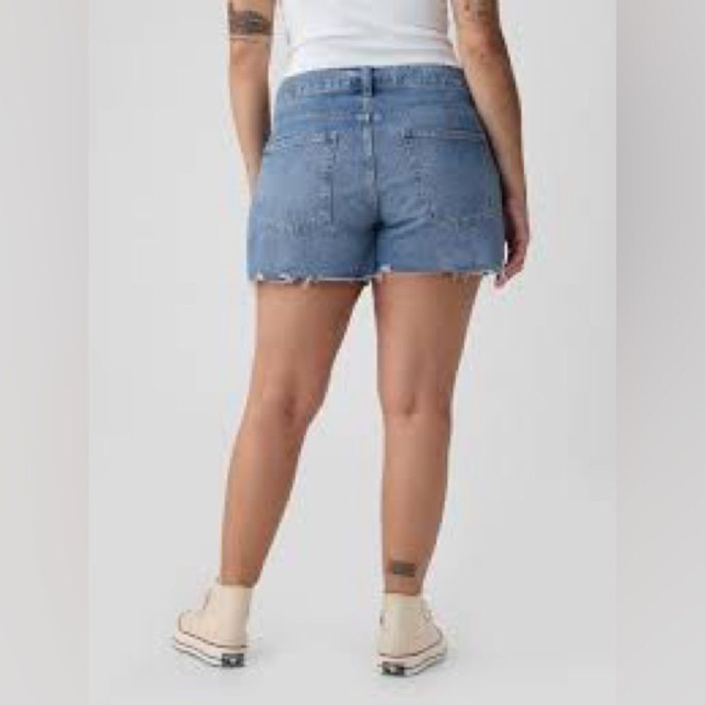 GAP Women's Low Stride Denim Jean Shorts Size 33 | 16 - Picture 3 of 9